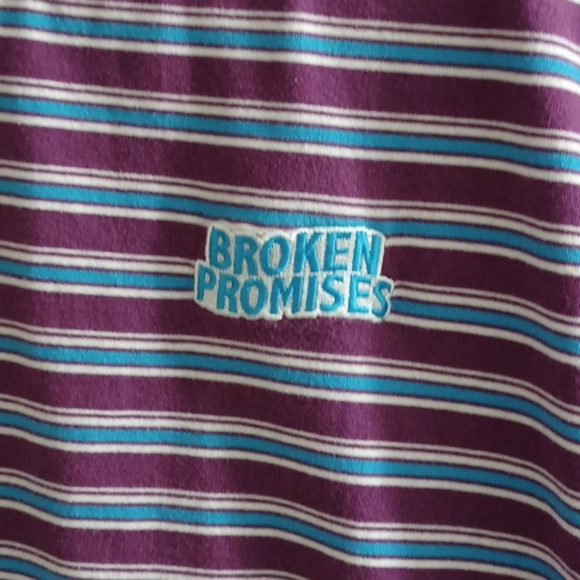Broken Promises T size Medium - Picture 2 of 4